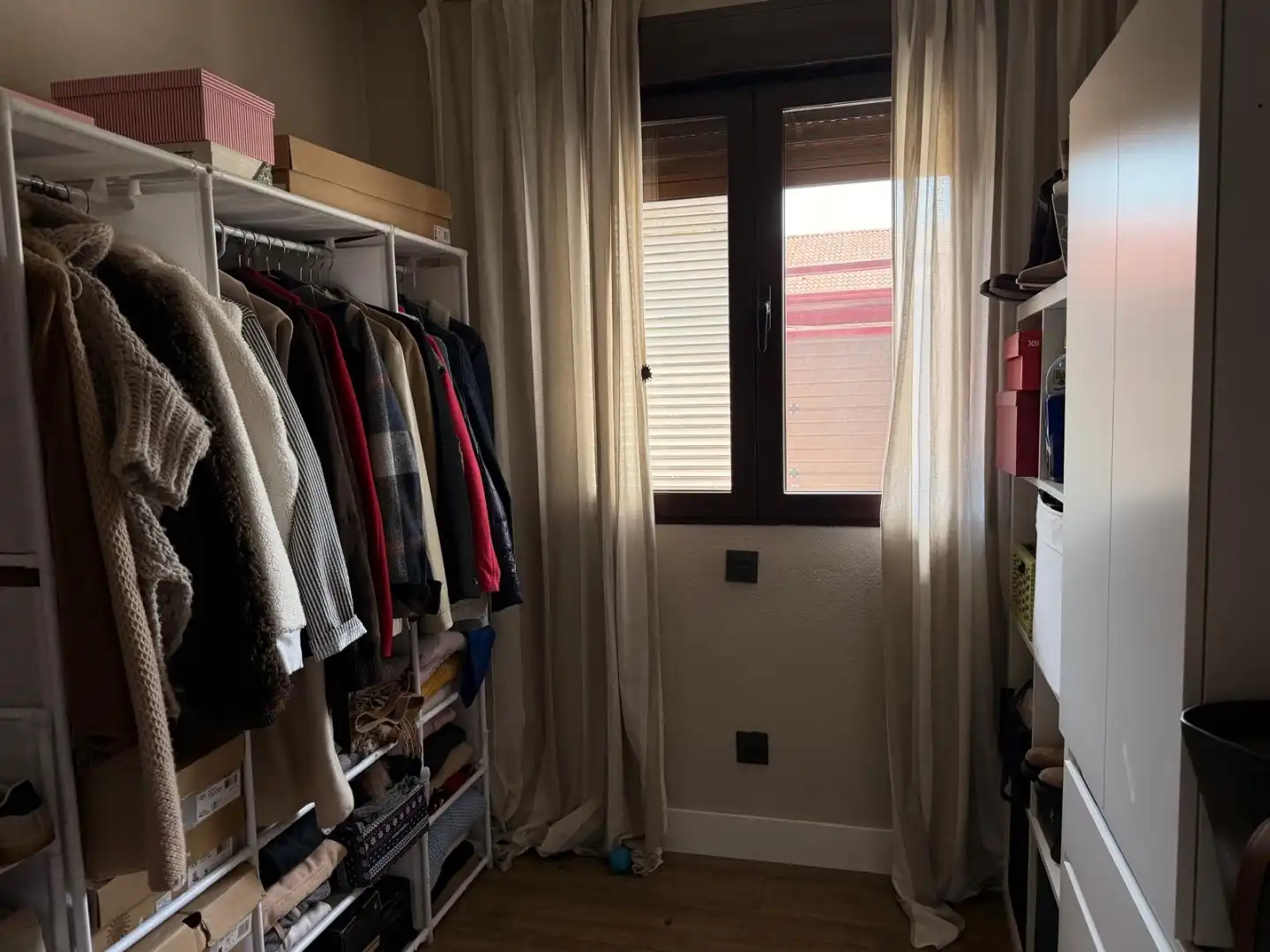 Casa o xalet en venda a Calle Isla Redonda, 66, Parque de la Coruña - Las Suertes Dormitori de Casa o xalet en venda en Collado Villalba amb Aire condicionat, Calefacció i Jardí privat