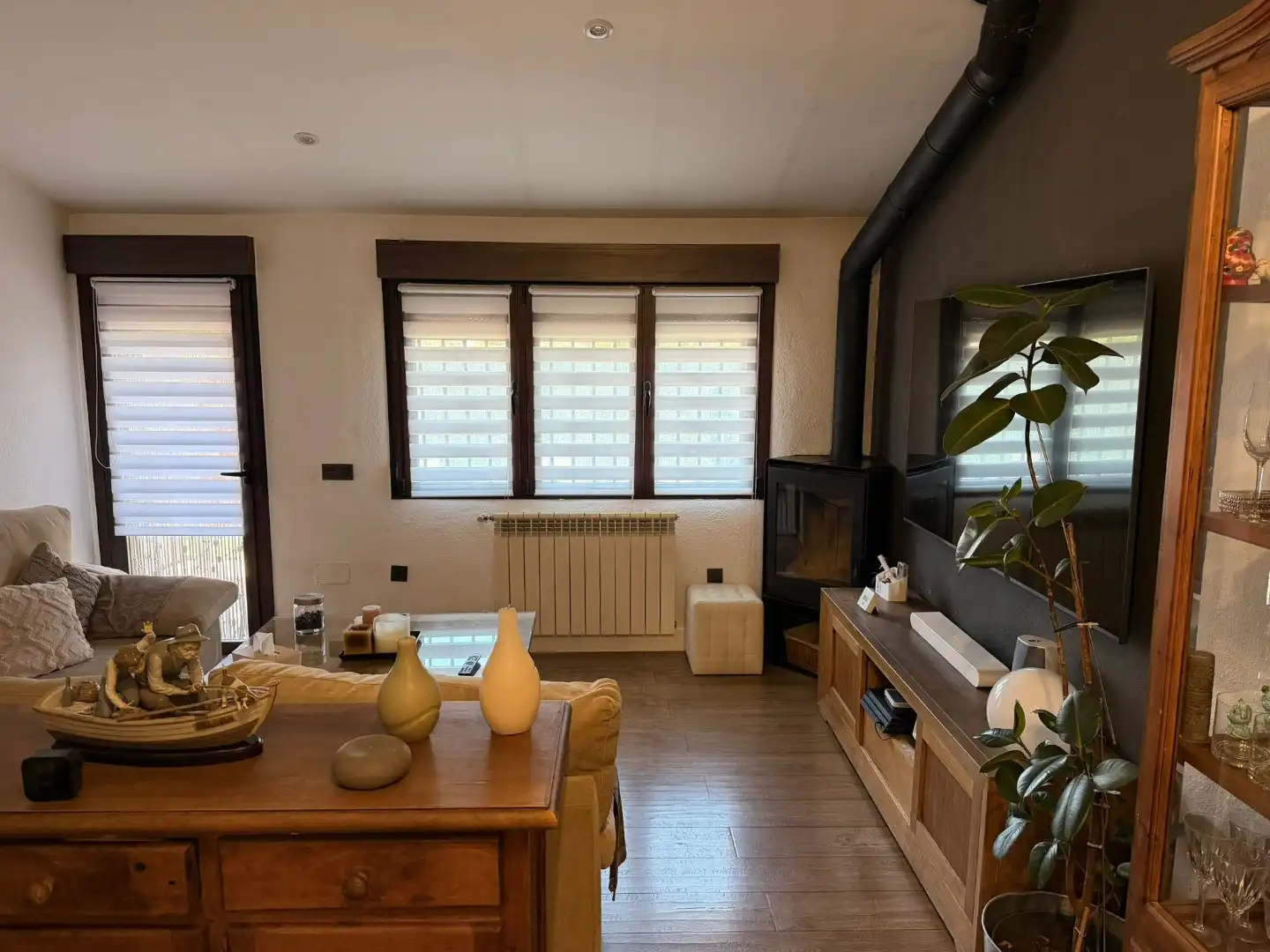 Casa o xalet en venda a Calle Isla Redonda, 66, Parque de la Coruña - Las Suertes Sala d'estar de Casa o xalet en venda en Collado Villalba amb Aire condicionat, Calefacció i Jardí privat