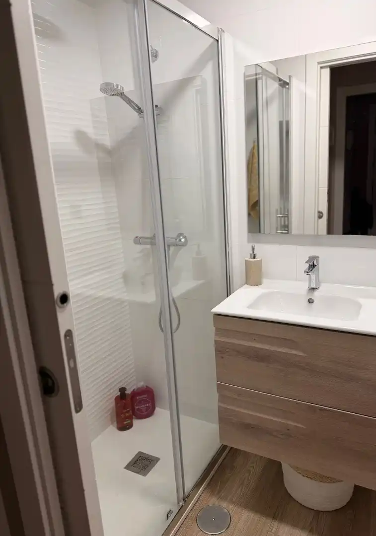 Casa o xalet en venda a Calle Isla Redonda, 66, Parque de la Coruña - Las Suertes Bany de Casa o xalet en venda en Collado Villalba amb Aire condicionat, Calefacció i Jardí privat