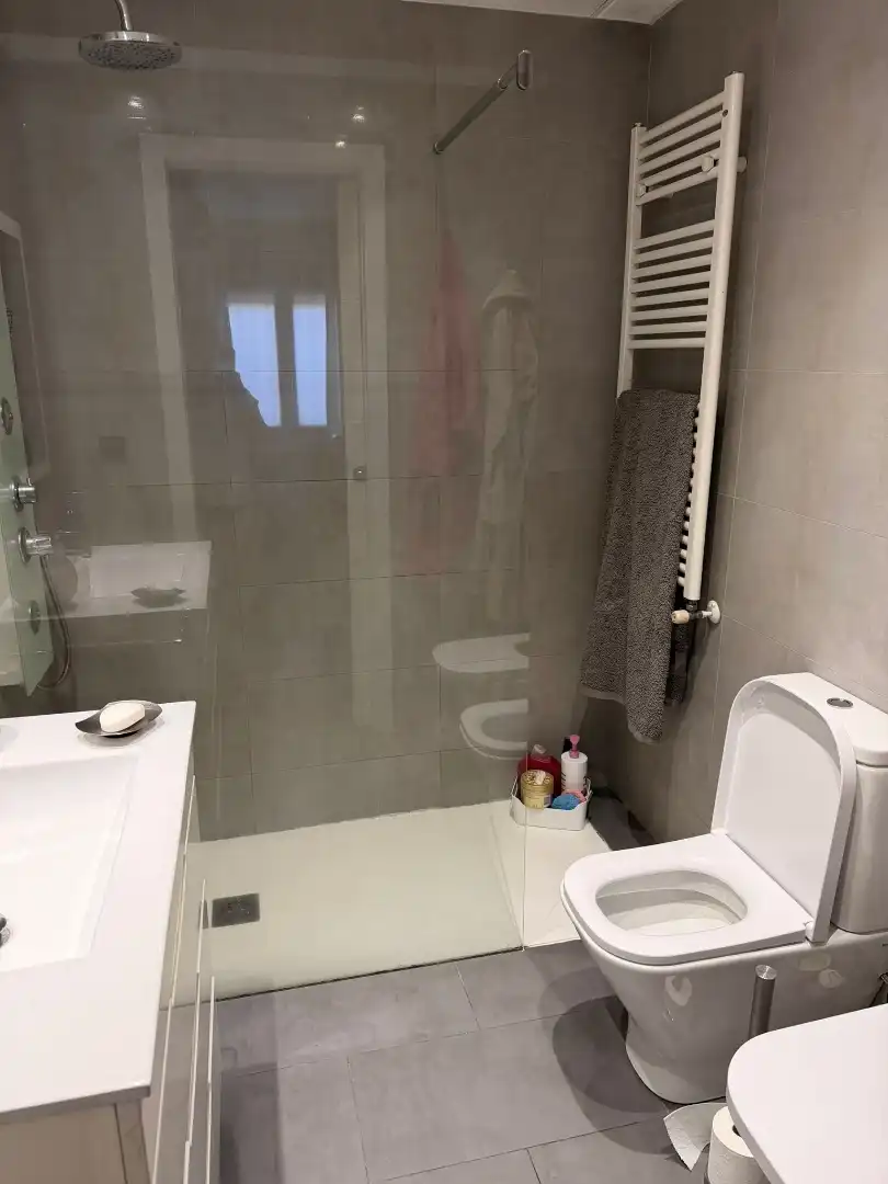 Casa o xalet en venda a Calle Isla Redonda, 66, Parque de la Coruña - Las Suertes Bany de Casa o xalet en venda en Collado Villalba amb Aire condicionat, Calefacció i Jardí privat
