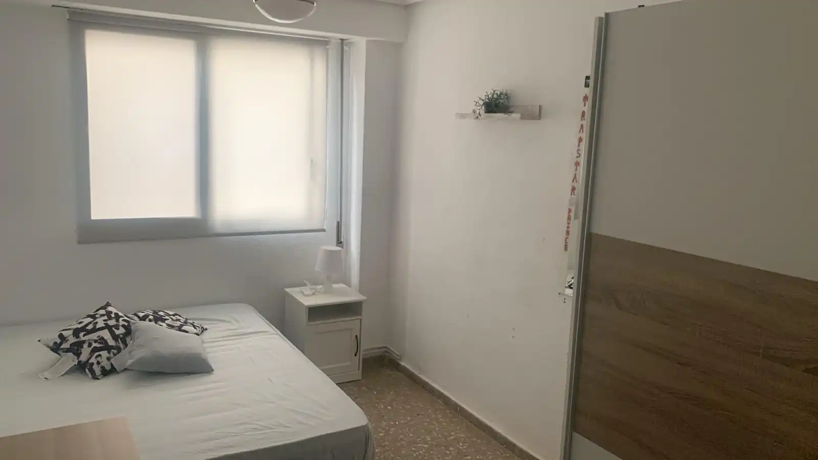 Zimmer in Carrer Reina Maria Cristina, 30, Avenida de Abril - 9 de Octubre