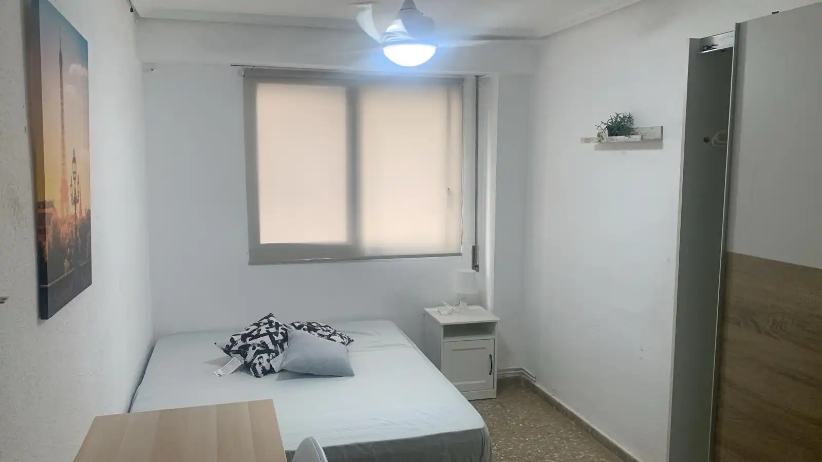 Zimmer in Carrer Reina Maria Cristina, 30, Avenida de Abril - 9 de Octubre