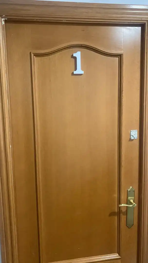 Zimmer in Carrer Reina Maria Cristina, 30, Avenida de Abril - 9 de Octubre