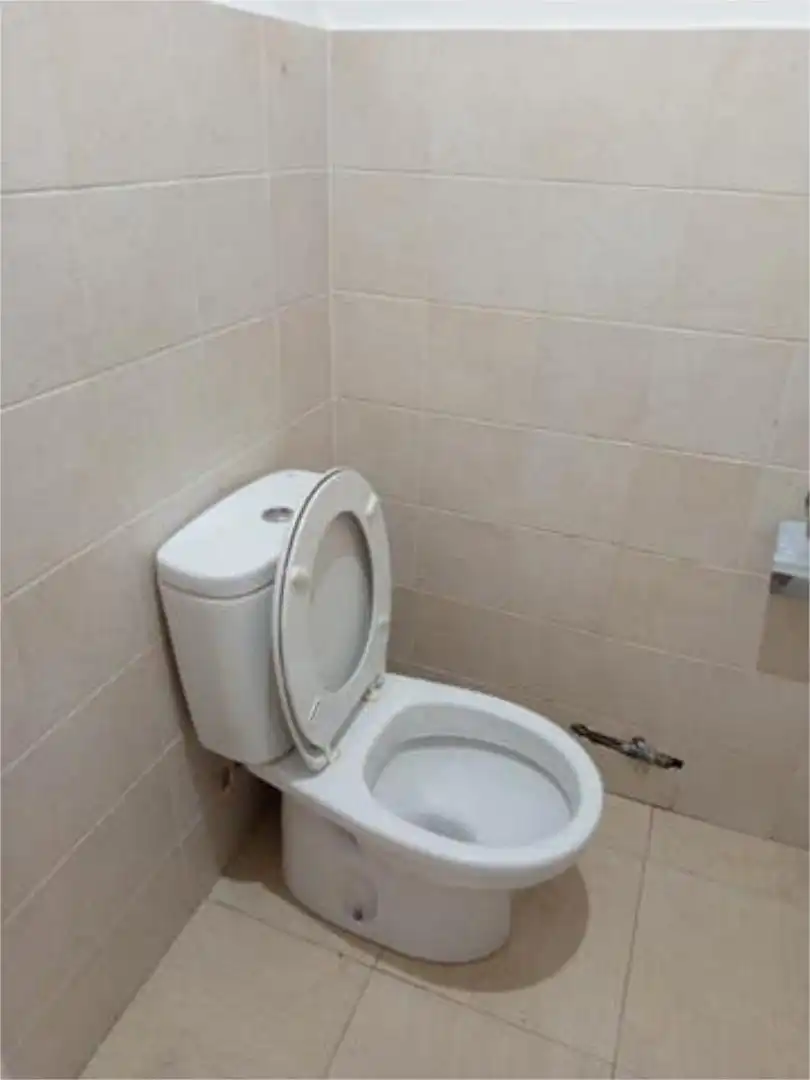 Local de alquiler en Alegría de la Huerta- Jardín de Málaga Baño de Local de alquiler en Málaga
