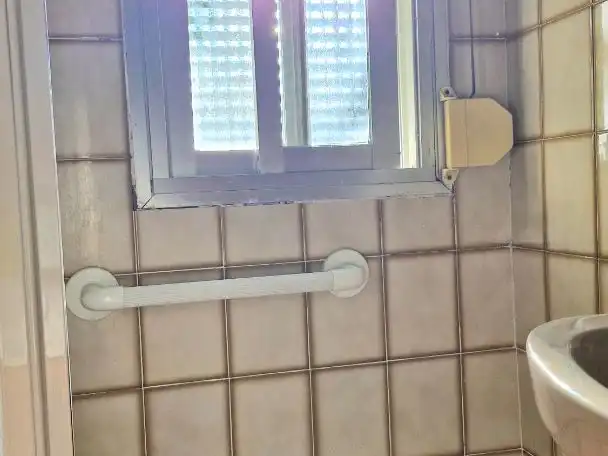 Flat for sale in Calle de Calahorra, 30, Ambroz Bathroom of Flat for sale in Madrid Capital with Terrace