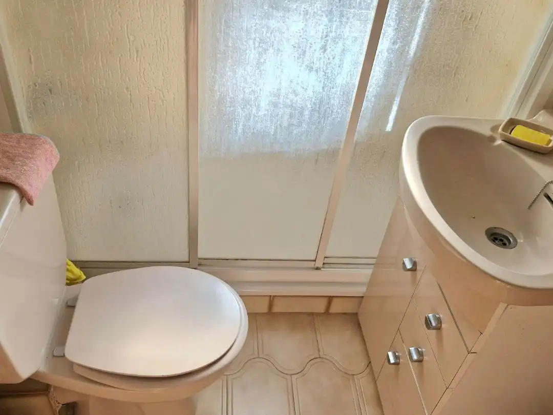 Flat for sale in Calle de Calahorra, 30, Ambroz Bathroom of Flat for sale in Madrid Capital with Terrace