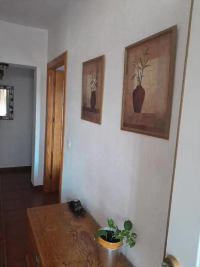Casa adosada en venda a Renfe - Bulevar 1ª y 2ª Fase Casa adosada en venda en Jaén amb Jardí privat, Piscina i Moblat