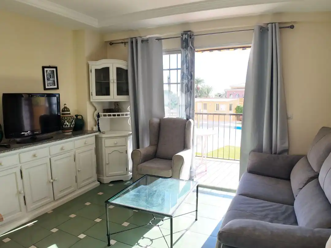Apartament de lloguer a Avenida Antonio Machado, 62, Solymar Sala d'estar de Apartament de lloguer en Benalmádena amb Aire condicionat, Terrassa i Piscina