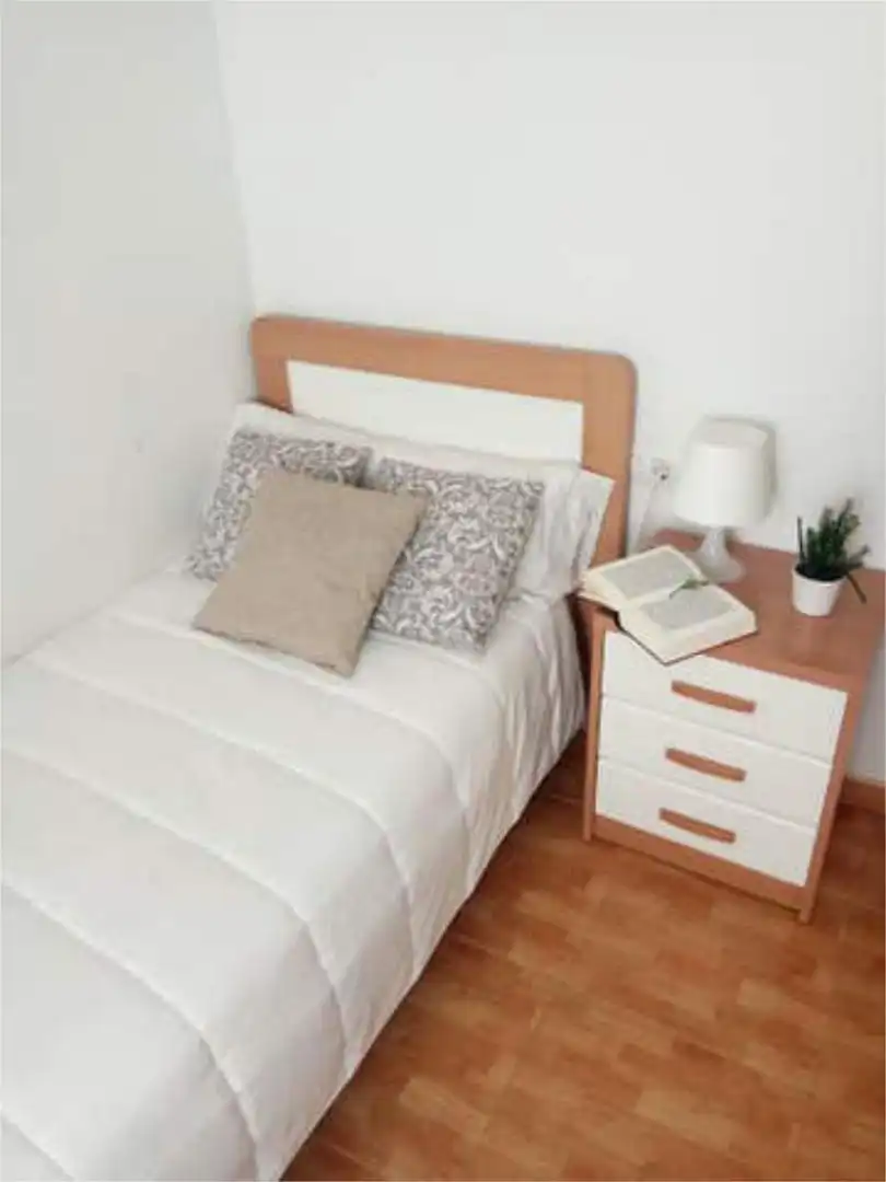 Flat for rent in Chapín - Campus Universitario - Navinco