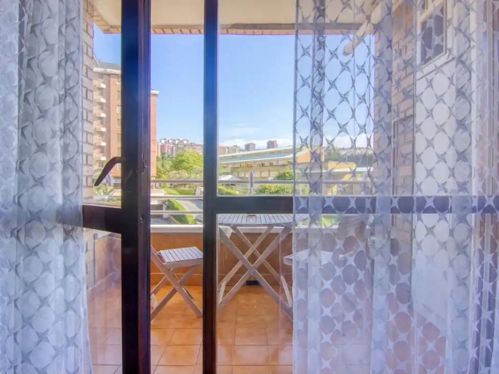 Flat for rent in Avenida del Stadium, 19, El Sardinero Balcony of Flat for rent in Santander with Terrace and Balcony