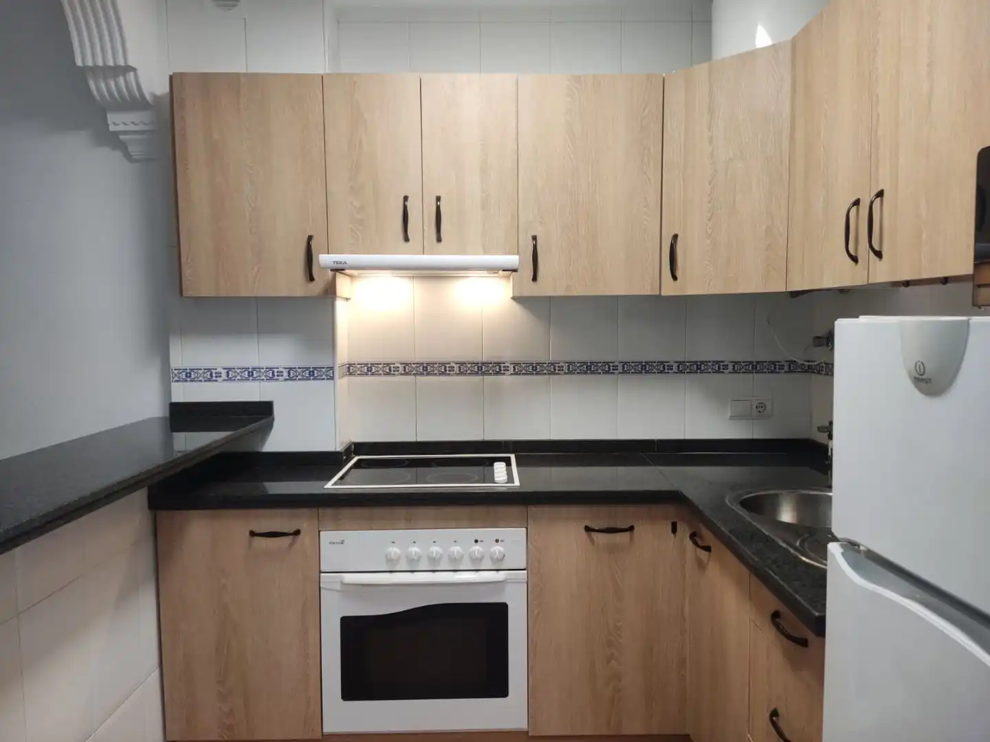 Flat for rent in Calle Alberto Morgenstern, 8, Castillo Sohail - Myramar Kitchen of Flat for rent in Fuengirola with Terrace, Storage room and Swimming Pool