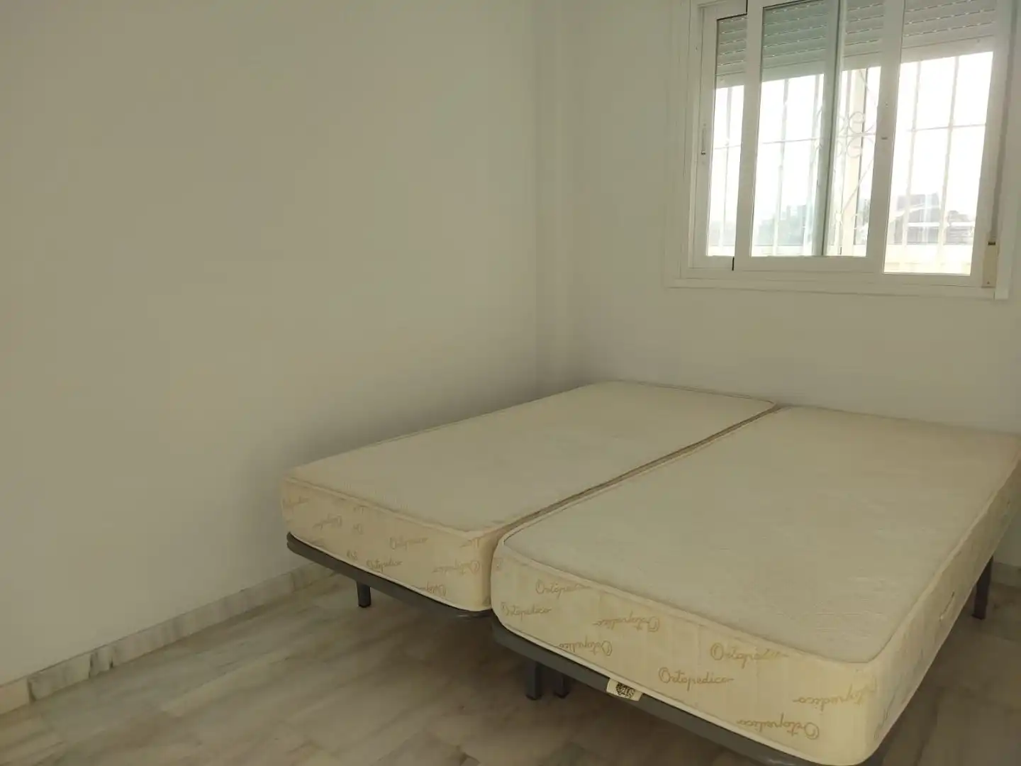 Flat for rent in Calle Alberto Morgenstern, 8, Castillo Sohail - Myramar Bedroom of Flat for rent in Fuengirola with Terrace, Storage room and Swimming Pool
