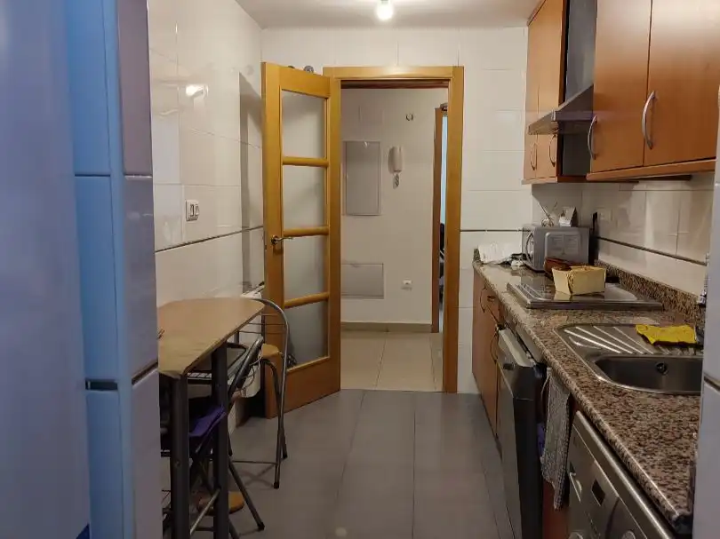 Pis en venda a Calle Barranco de Valcaliente, 43, Casarrubios del Monte pueblo Cuina de Pis en venda en Casarrubios del Monte amb Aire condicionat i Piscina