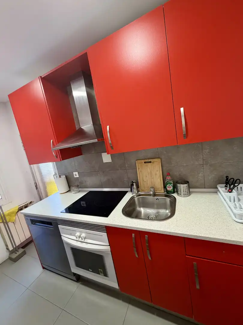 Room in Calle de la Villa de Churriana, 16, Canillas Room in Calle de la Villa de Churriana, 16, Canillas
