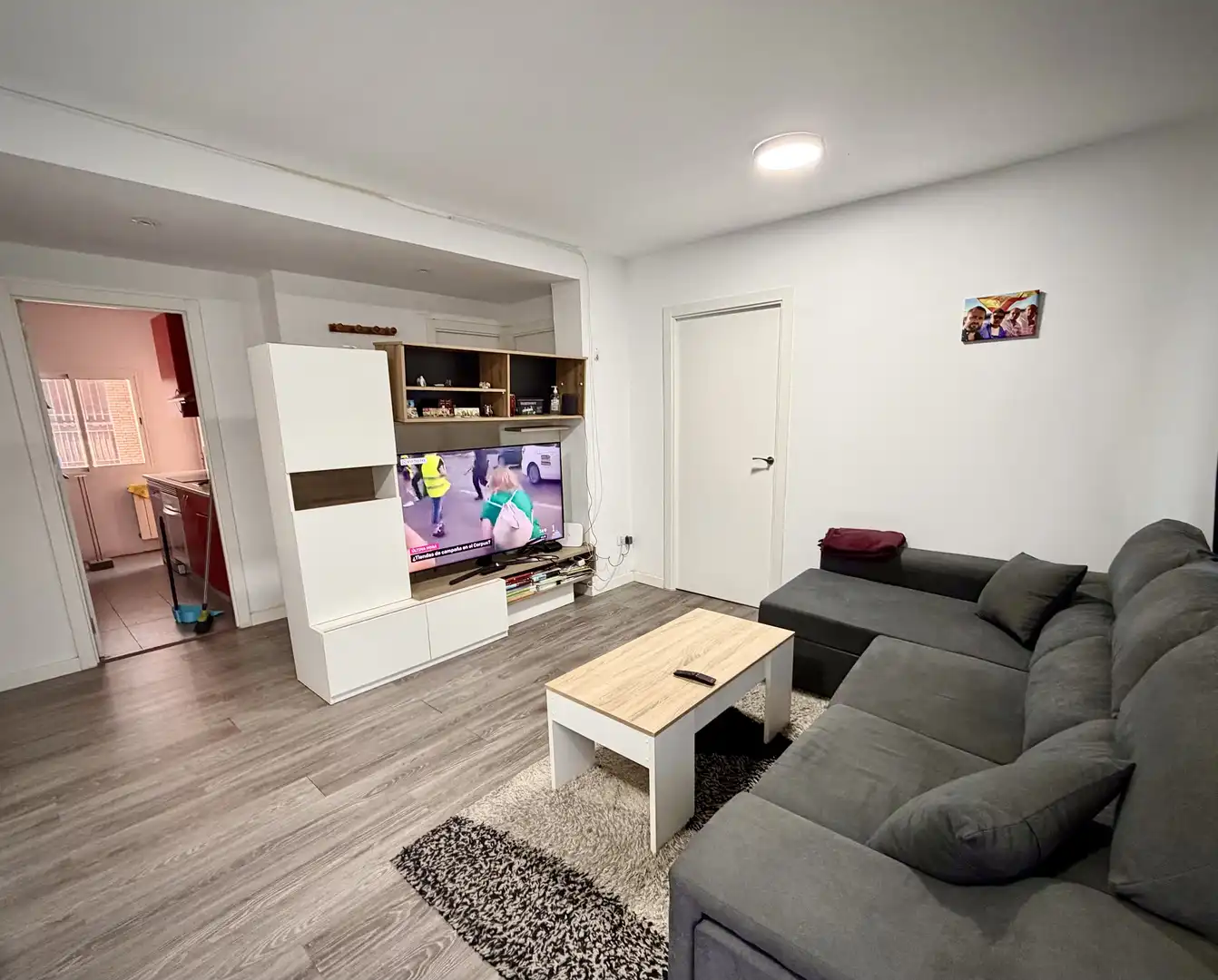 Room in Calle de la Villa de Churriana, 16, Canillas Room in Calle de la Villa de Churriana, 16, Canillas