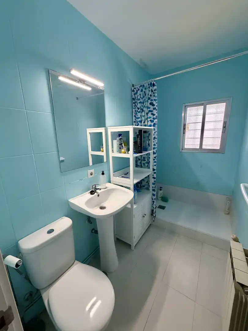 Room in Calle de la Villa de Churriana, 16, Canillas Room in Calle de la Villa de Churriana, 16, Canillas