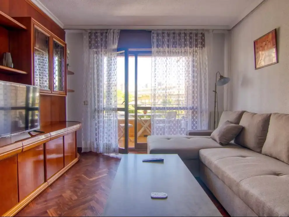 Flat for rent in Avenida del Stadium, 19, El Sardinero Living room of Flat for rent in Santander with Terrace and Balcony