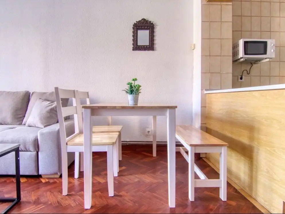 Flat for rent in Avenida del Stadium, 19, El Sardinero Dining room of Flat for rent in Santander with Terrace and Balcony