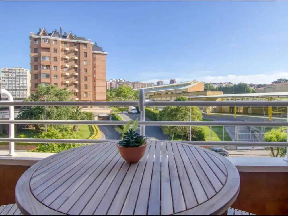 Flat for rent in Avenida del Stadium, 19, El Sardinero Terrace of Flat for rent in Santander with Terrace and Balcony