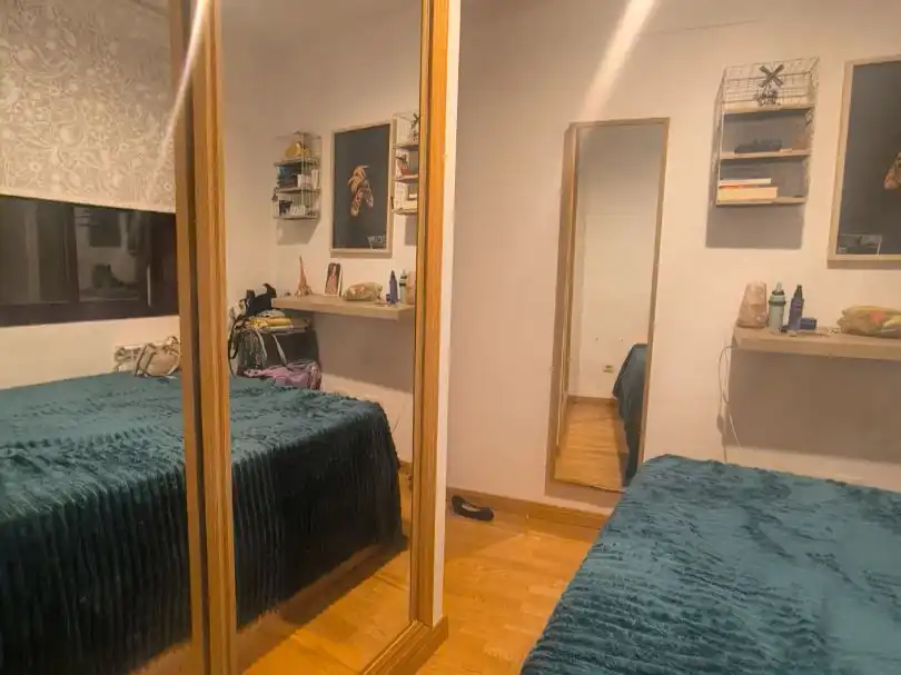 Habitación en Calle de Daniel Osorio, 1, Los Cármenes Habitación de Piso para compartir en Madrid con Aire acondicionado, Calefacción y Terraza
