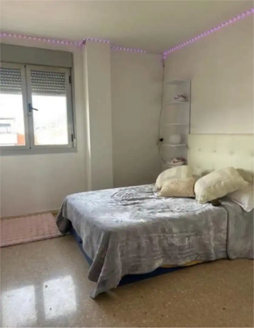 Room in Roses - Castellbell