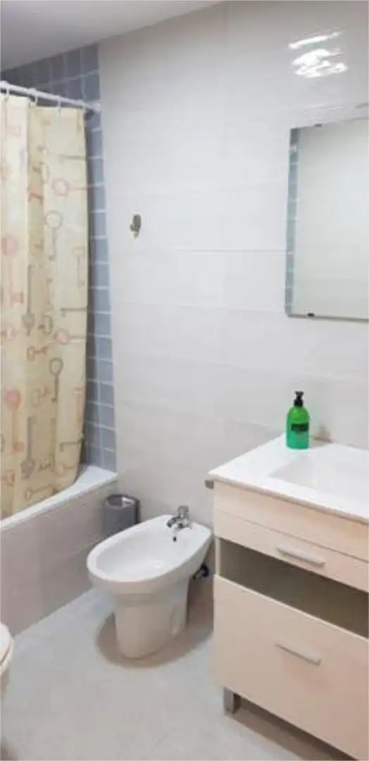 Apartament de lloguer a Los Gallos Bany de Apartament de lloguer en Chiclana de la Frontera amb Terrassa i Moblat