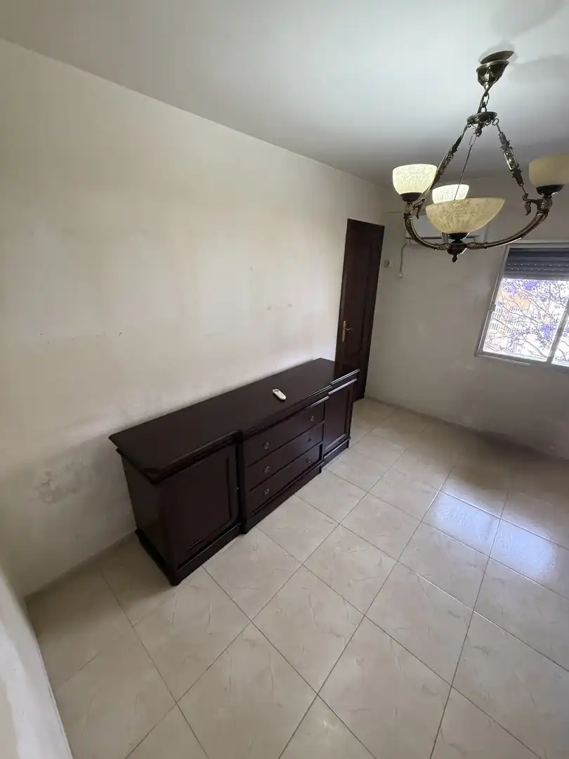 Bedroom of Flat for sale in Sevilla  with Air Conditioner, Terrace and Balcony