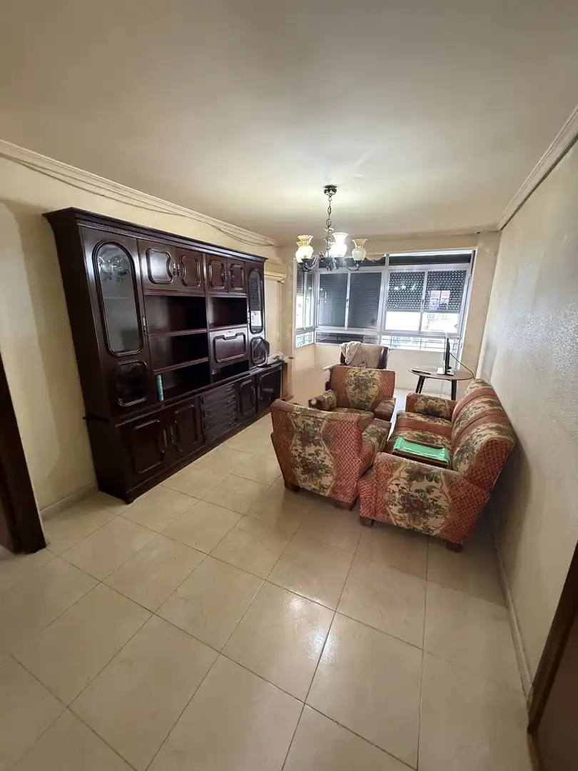 Living room of Flat for sale in Sevilla  with Air Conditioner, Terrace and Balcony