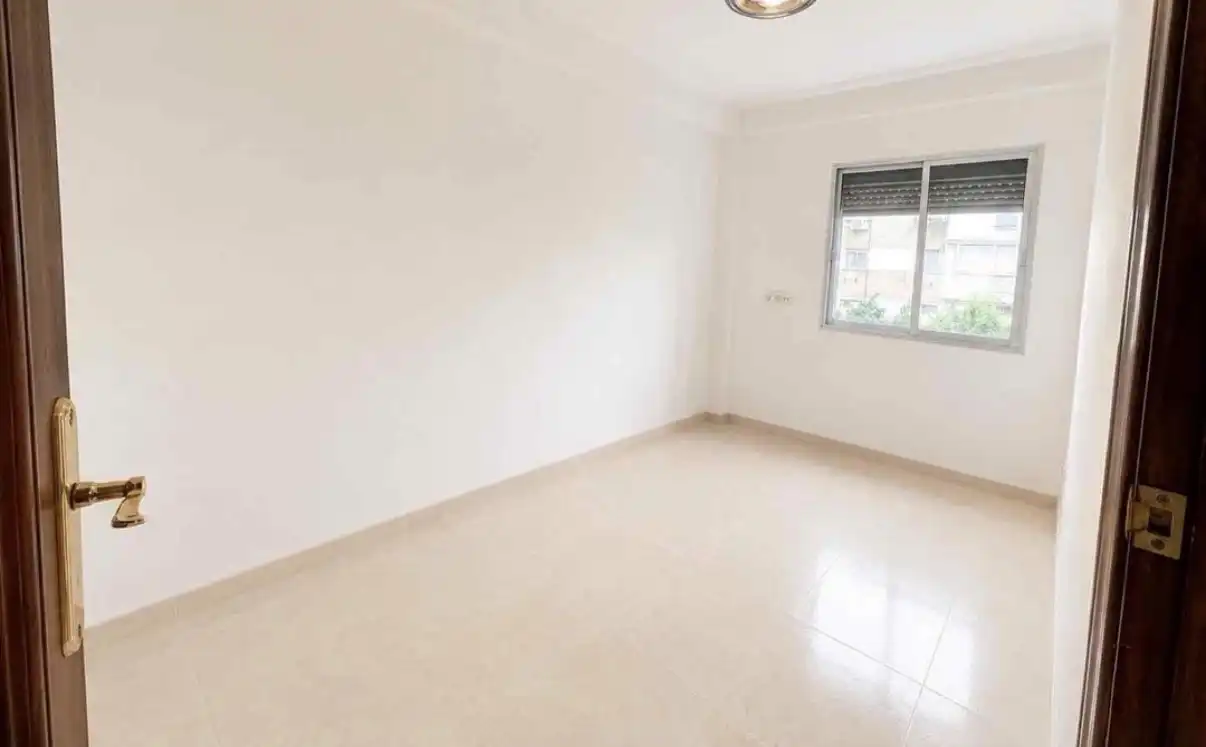 Flat for sale in Plaza Edipo, 5, El Torrejón - El Cerezo Bedroom of Flat for sale in Sevilla with Air Conditioner, Terrace and Balcony
