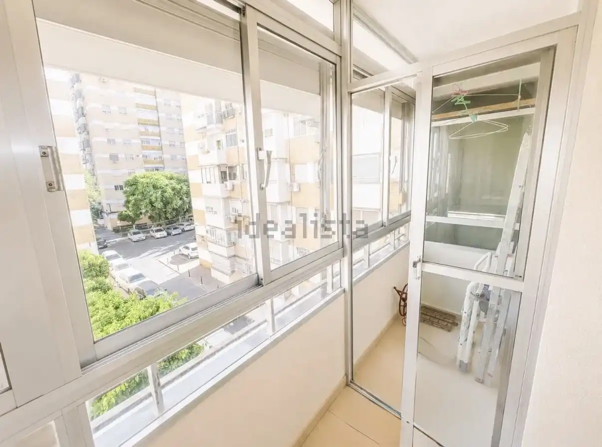 Flat for sale in Plaza Edipo, 5, El Torrejón - El Cerezo Exterior view of Flat for sale in Sevilla with Air Conditioner, Terrace and Balcony