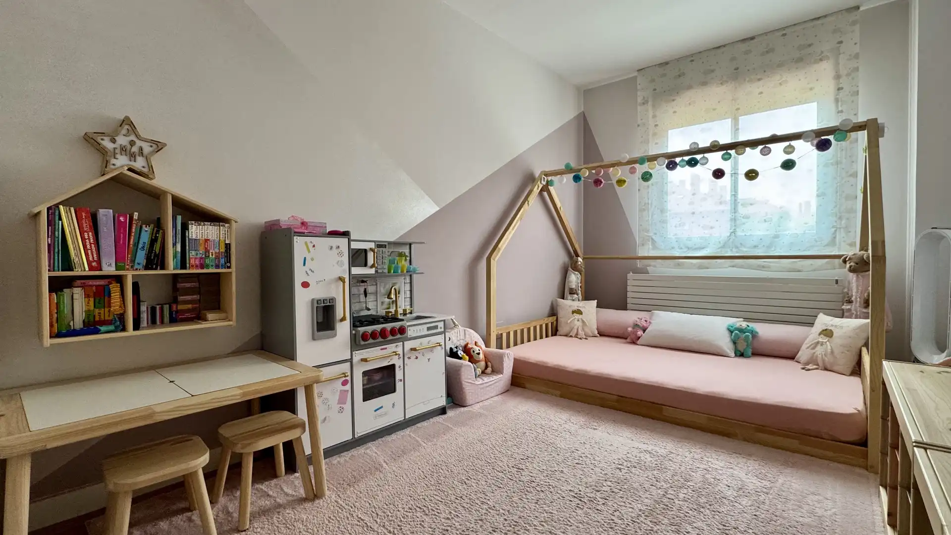 Flat for sale in Calle Isaac Peral, 1, Sector B Bedroom of Flat for sale in Boadilla del Monte with Air Conditioner, Terrace and Swimming Pool