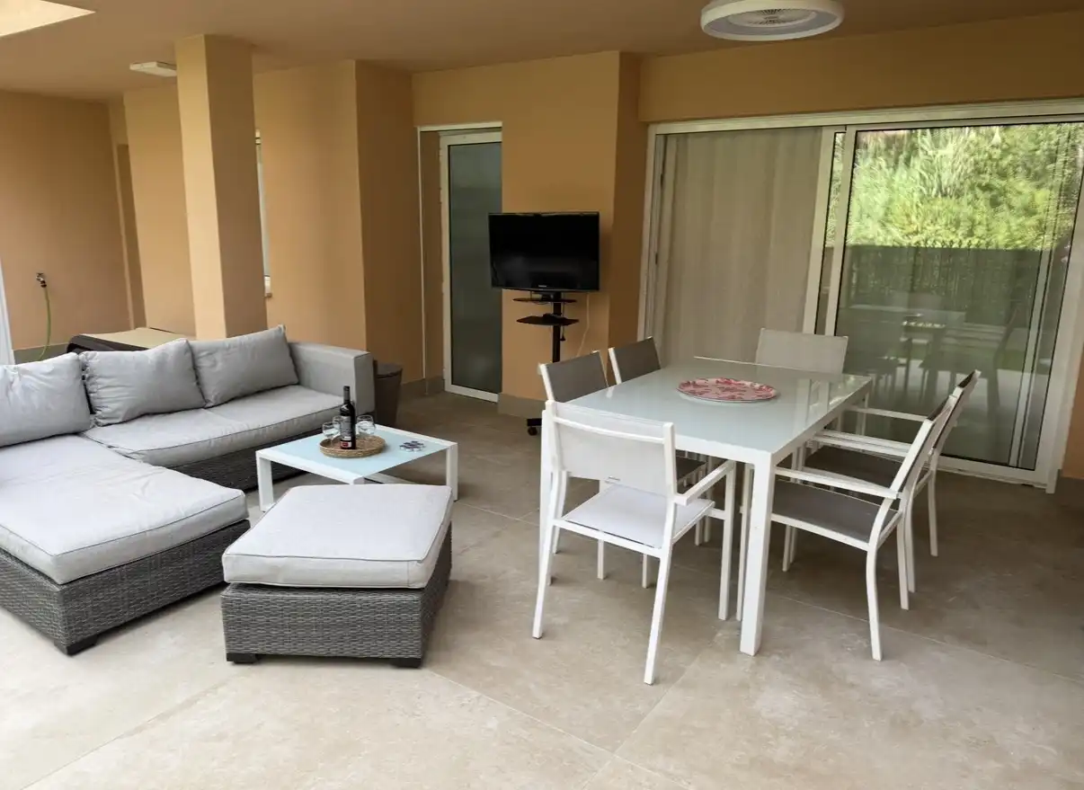 Flat for sale in Avenida Jacaranda, 74, Las Chapas - Alicate Playa Terrace of Flat for sale in Marbella with Air Conditioner, Swimming Pool and Balcony