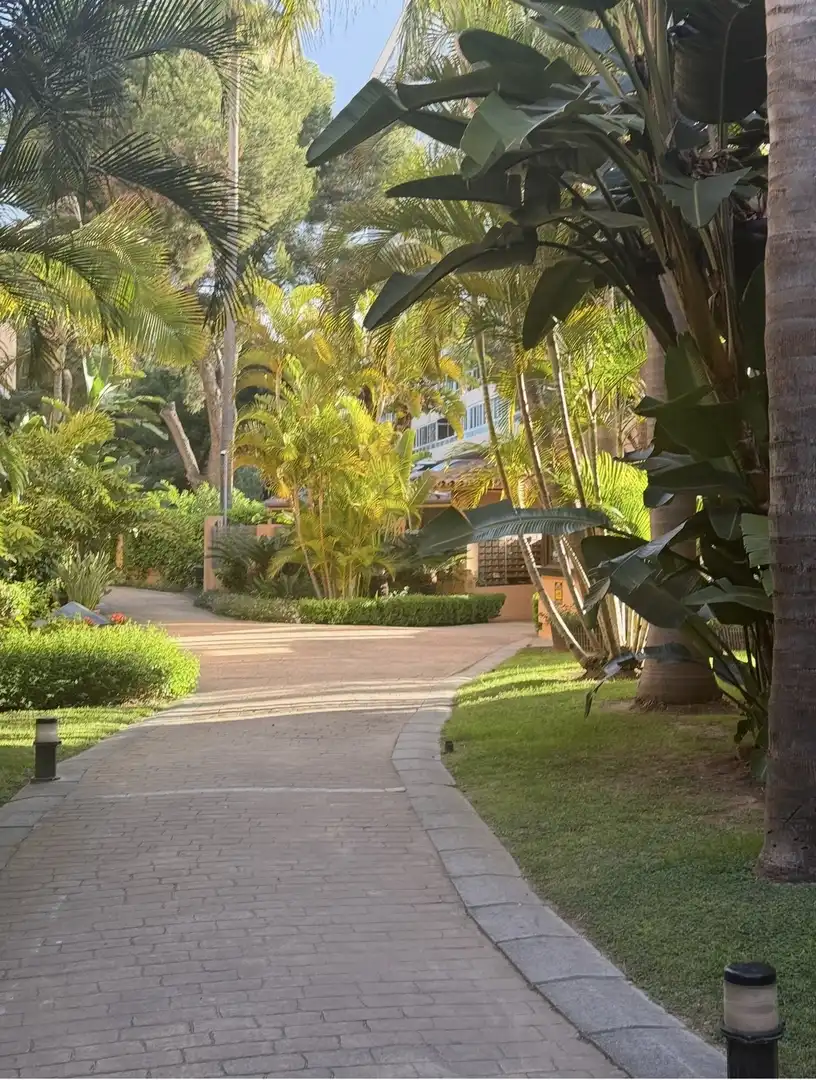 Flat for sale in Avenida Jacaranda, 74, Las Chapas - Alicate Playa Exterior view of Flat for sale in Marbella with Air Conditioner, Swimming Pool and Balcony
