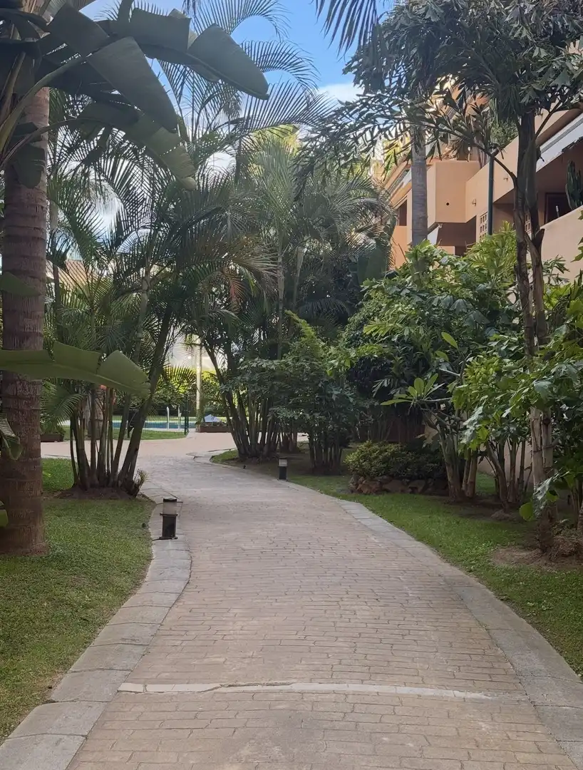 Flat for sale in Avenida Jacaranda, 74, Las Chapas - Alicate Playa Exterior view of Flat for sale in Marbella with Air Conditioner, Swimming Pool and Balcony