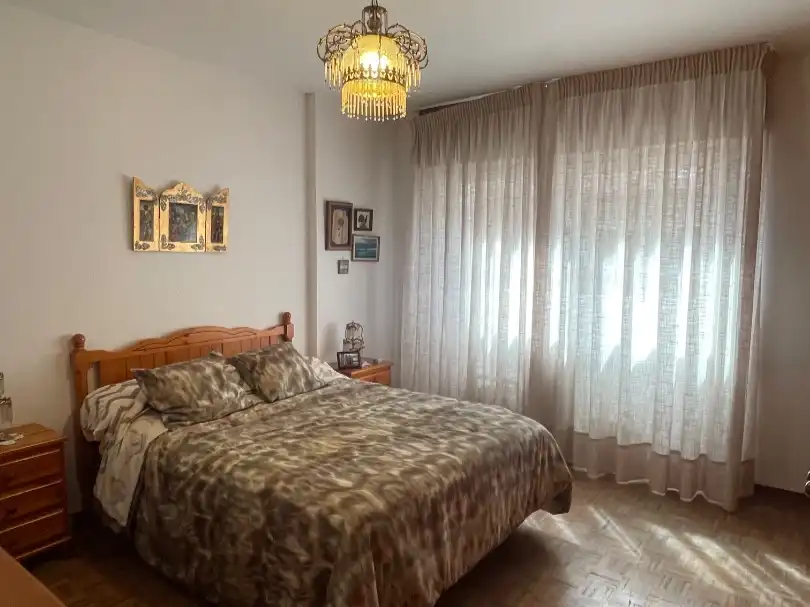 Flat for sale in Calle Doctor Sánchez Mariscal, 3, Plaza de Toros Bedroom of Flat for sale in Granada Capital