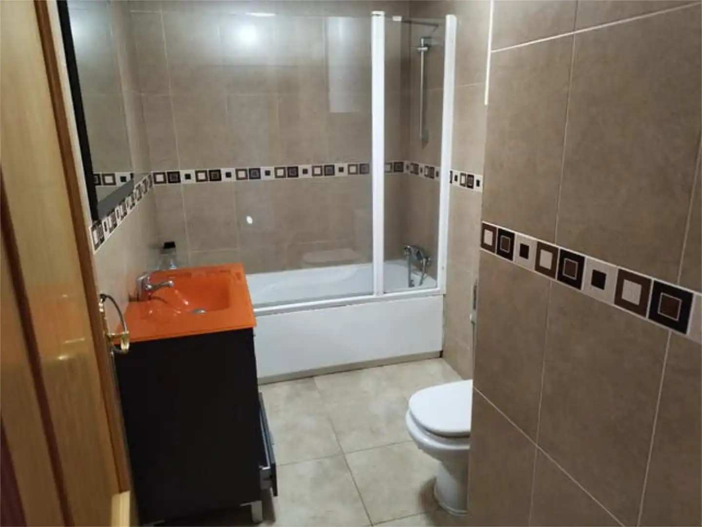 Bany de Apartament de lloguer en Almendralejo amb Calefacció i Moblat