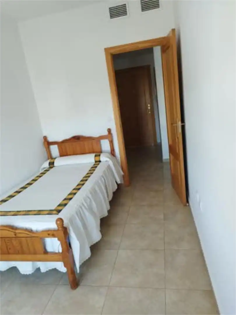 Dormitori de Apartament de lloguer en Almendralejo amb Calefacció i Moblat