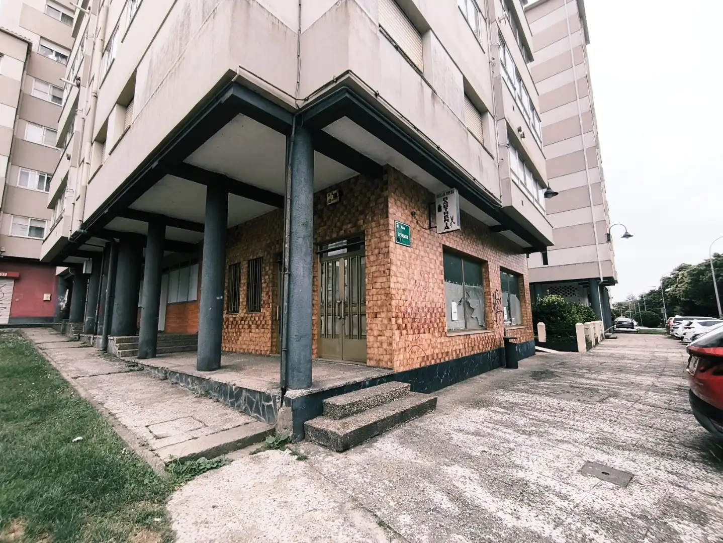 Commercial properties for sale in Rúa Lepanto, 33, Caranza Exterior view of Commercial properties for sale in Ferrol