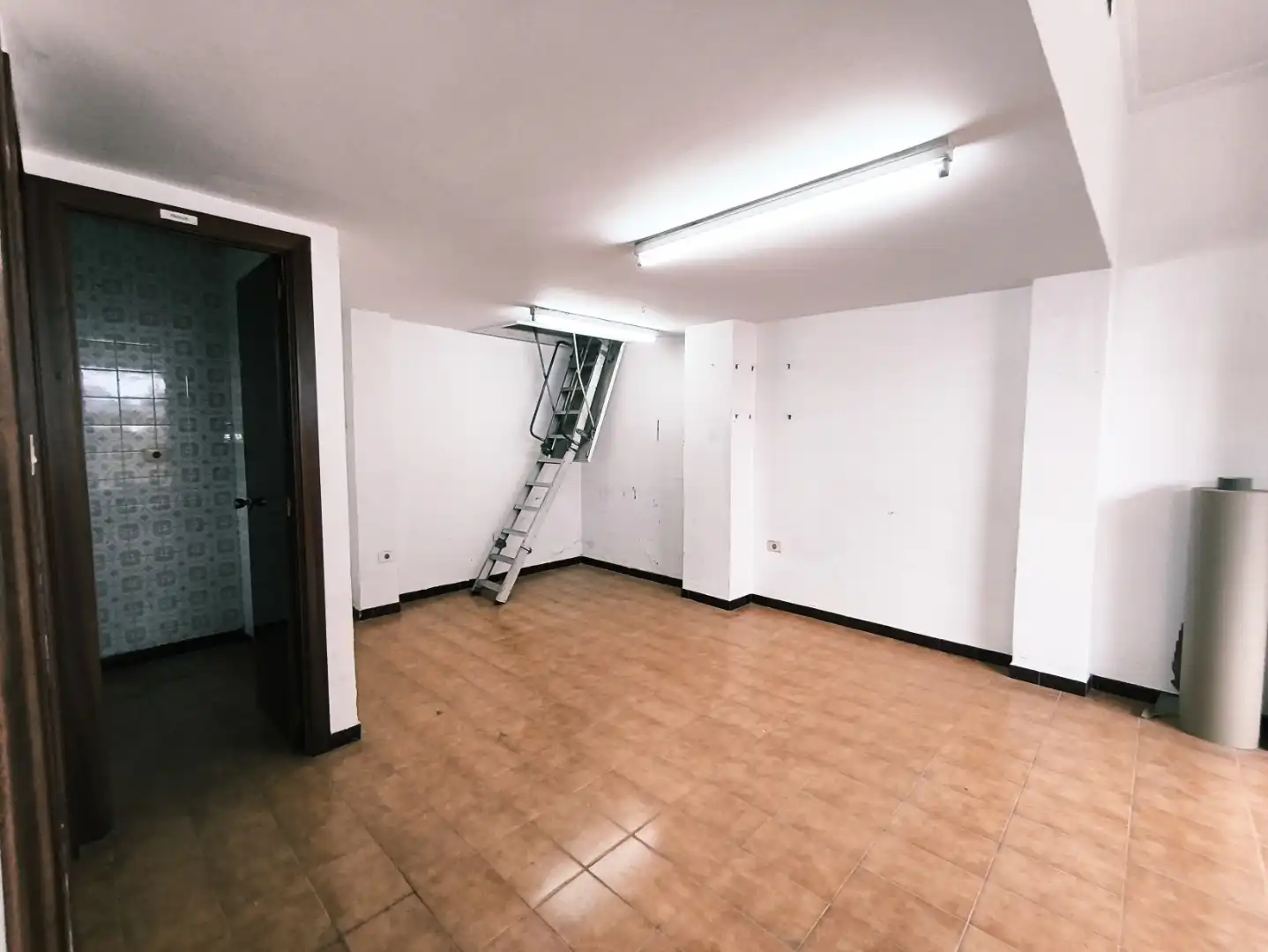 Commercial properties for sale in Rúa Lepanto, 33, Caranza Commercial properties for sale in Ferrol
