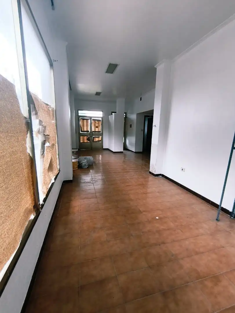 Commercial properties for sale in Rúa Lepanto, 33, Caranza Commercial properties for sale in Ferrol