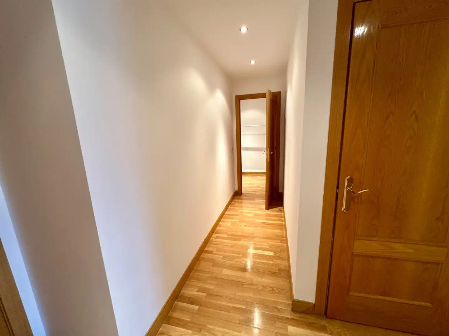 Piso en venta en  Madrid Capital con Terraza y Balcón
