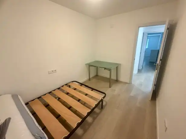Flat for rent in Carrer del Pintor Maella, 11, La Creu del Grau Bedroom of Flat for rent in Valencia with Air Conditioner, Furnished and Balcony