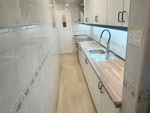 Flat for rent in Carrer del Pintor Maella, 11, La Creu del Grau Kitchen of Flat for rent in Valencia with Air Conditioner, Furnished and Balcony