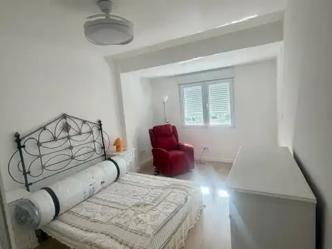 Flat for rent in Carrer del Pintor Maella, 11, La Creu del Grau Bedroom of Flat for rent in Valencia with Air Conditioner, Furnished and Balcony