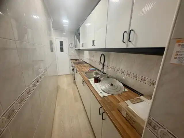Flat for rent in Carrer del Pintor Maella, 11, La Creu del Grau Kitchen of Flat for rent in Valencia with Air Conditioner, Furnished and Balcony