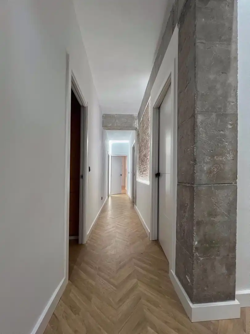 Flat for sale in Baza  with Air Conditioner, Heating and Parquet flooring
