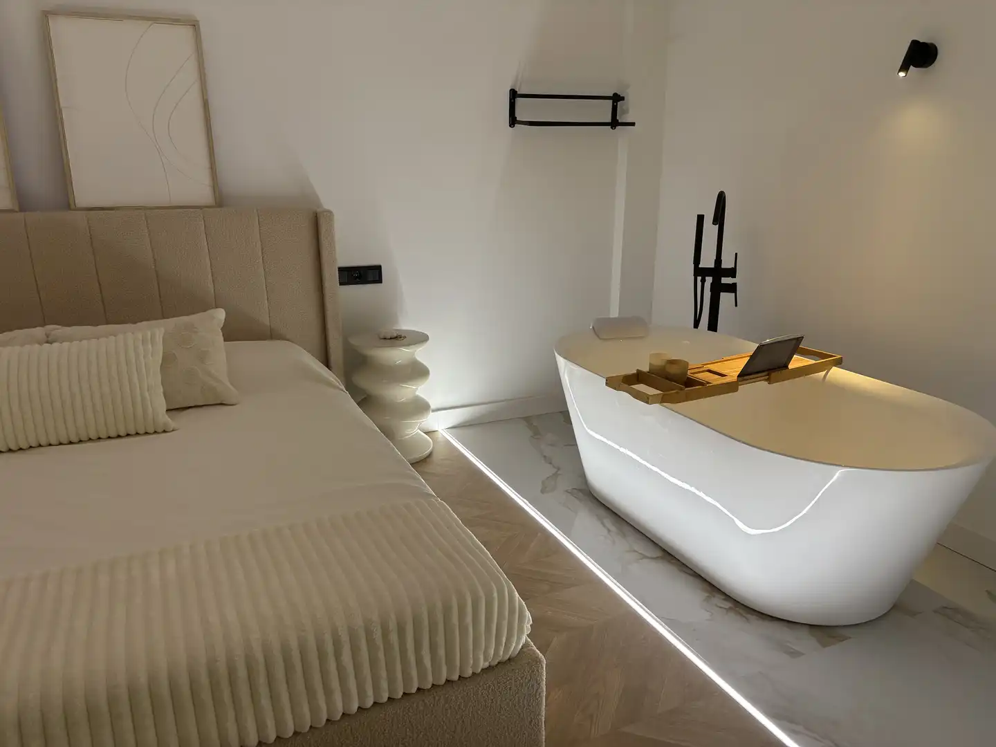 Bedroom of Flat for sale in Baza  with Air Conditioner, Heating and Parquet flooring