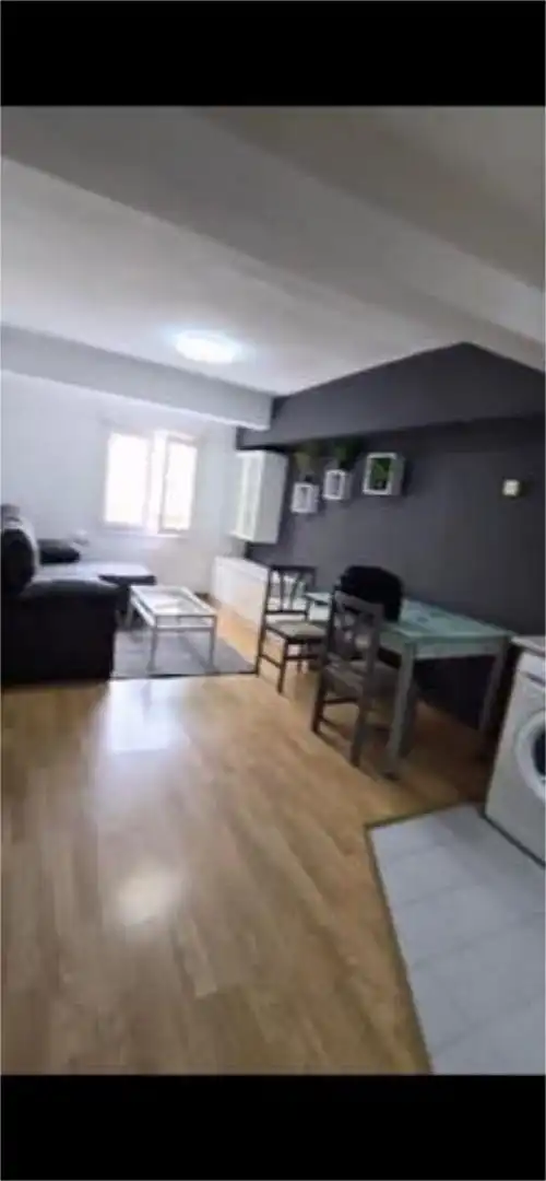Piso en venta en Rabé de las Calzadas Sala de estar de Piso en venta en Rabé de las Calzadas con Terraza, Trastero y Amueblado