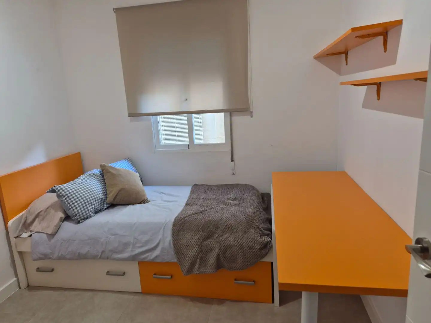 Flat for rent in Camí de L'aleixar, 52, Ponent Flat for rent in Camí de L'aleixar, 52, Ponent