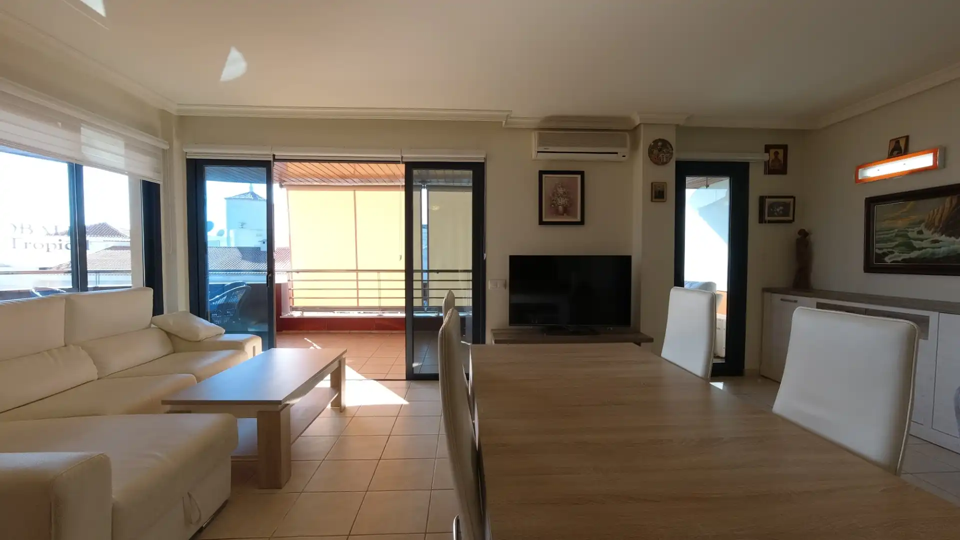 Piso en venta en Calle la Hondura, 15, Puerto de Santiago Sala de estar de Piso en venta en Santiago del Teide con Aire acondicionado, Terraza y Piscina